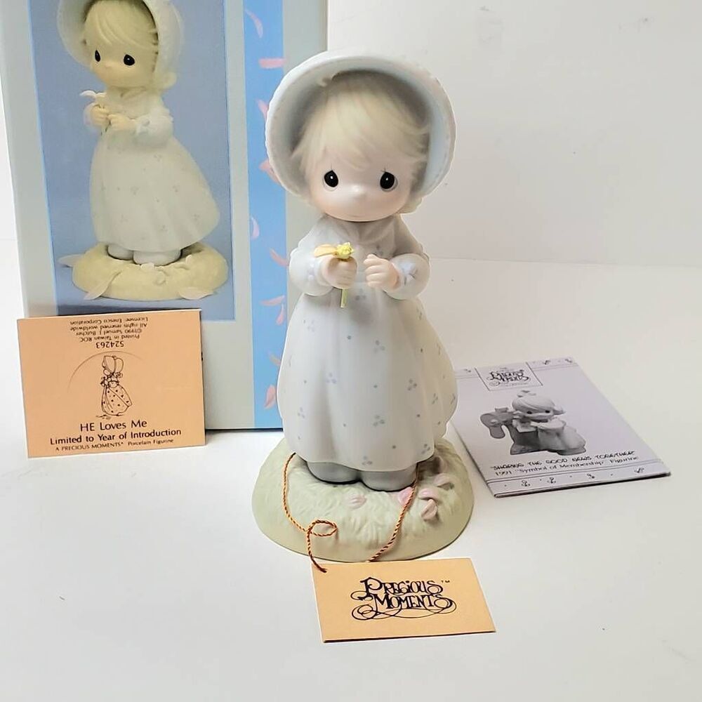 Precious Moments “He Loves Me” Girl with Flower – 1993 Limited Year Figurine #52